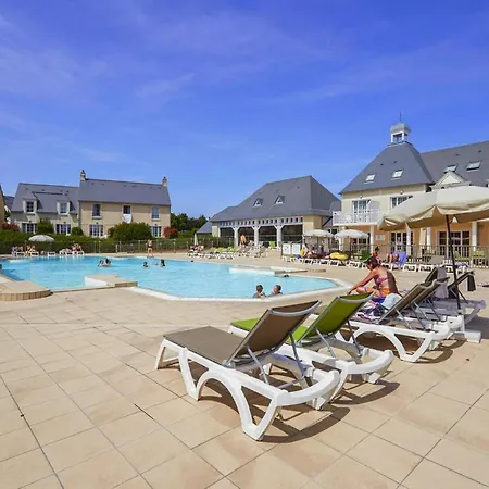 Holiday In Le Green Beach, Port-en-besssin-huppain Hébergement de vacances